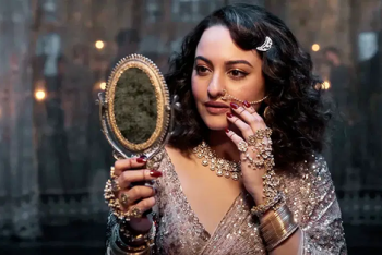 ক্যাটরিনাকে পাঞ্জাবের হয়ে খেলার প্রস্তাব প্রীতির (ভিডিও) Copy