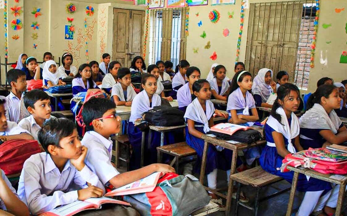 সব শিক্ষাপ্রতিষ্ঠানে ৩ দিন অনলাইনে ক্লাস