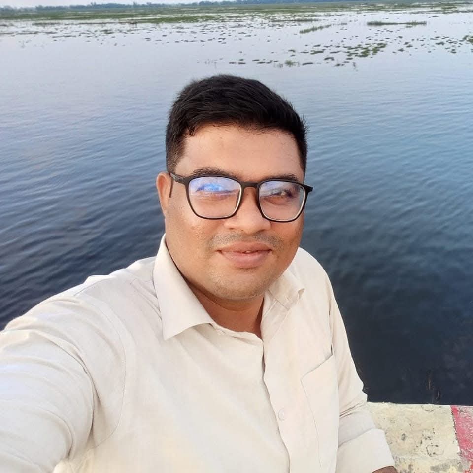 বিশগাঁ ভূমি অফিসের উপসহকারী সুজয় কুমারের খুশি মতো অফিস করার অভিযোগ