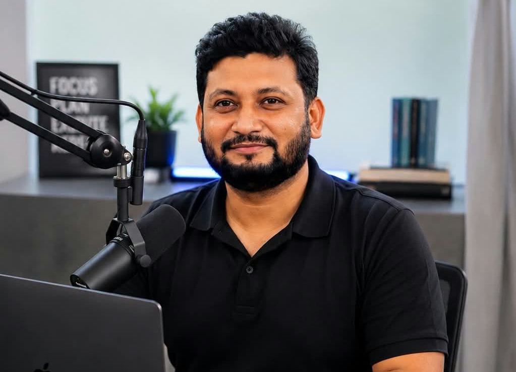 নয়ানী সরকারি প্রাথমিক বিদ্যালয়ের সভাপতি সুমন মাহমুদ