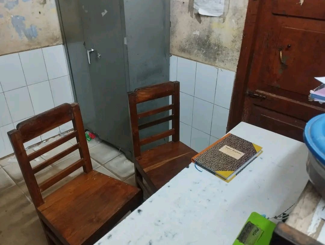 চুনারুঘাট হাসপাতালে রাতে জরুরি সেবা না পাওয়ার অভিযোগ
