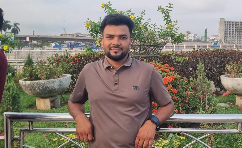 ছাত্রদল নেতা মামুনের উদ্যোগে পুরোনো বাজার পুনর্গঠনের উদ্যোগ