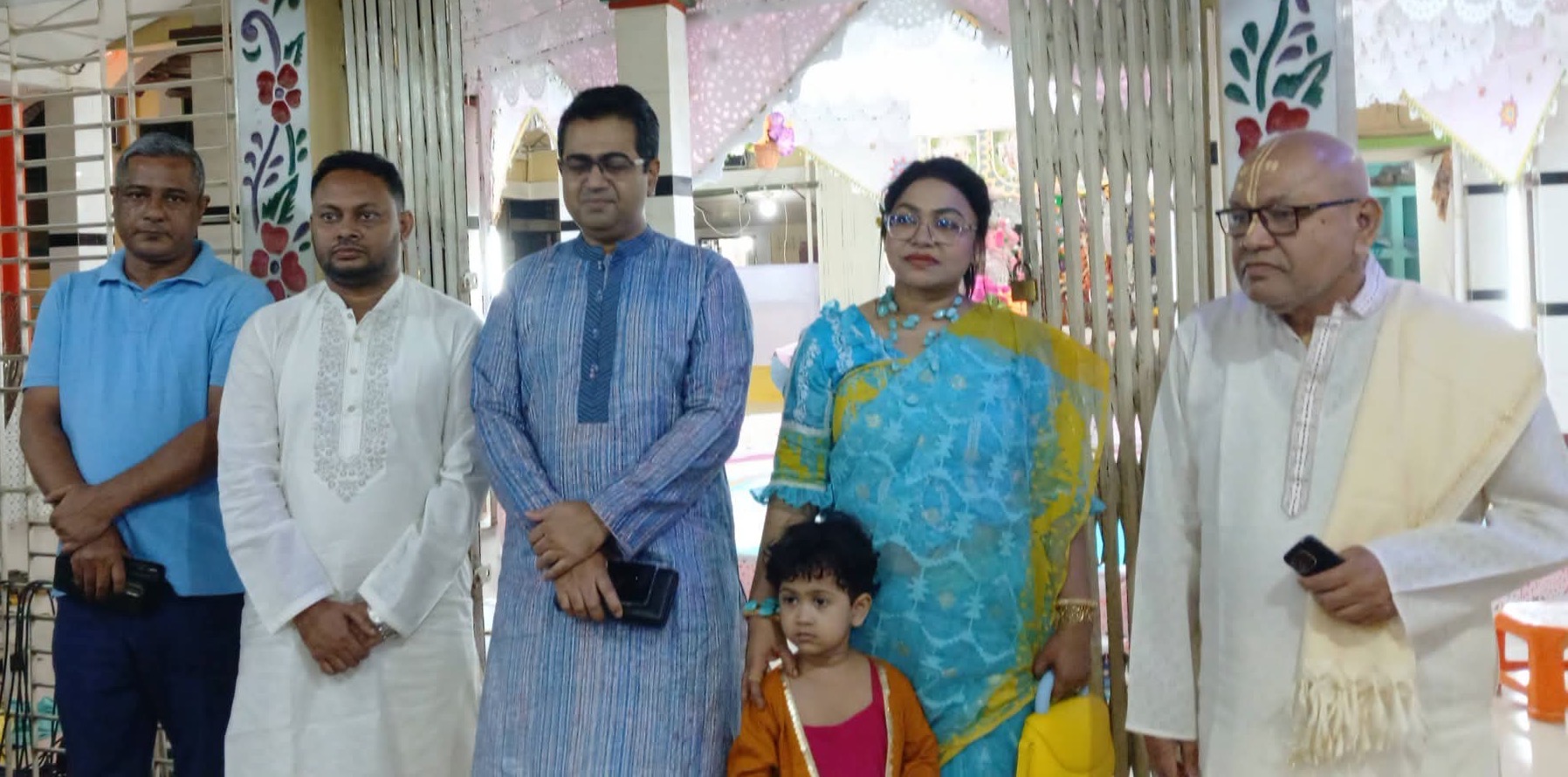 চুনারুঘাটে বিভিন্ন পূজার মণ্ডপ পরিদর্শন করেন হবিগঞ্জের জেলা প্রশাসক ড.সরফরাজ